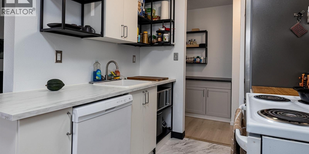 1101 2607 PEAR STREET Terrace Photo 8 1101 2607 PEAR STREET Terrace Photo 8